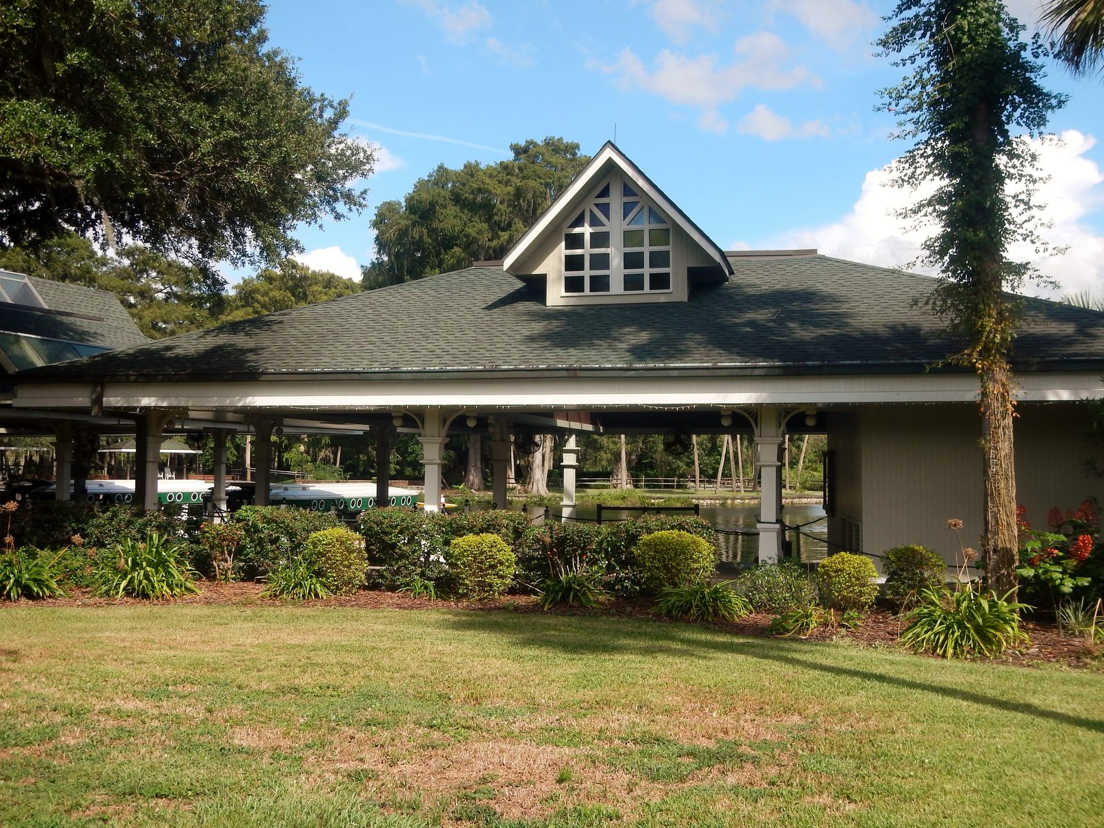 Silver Springs park grounds